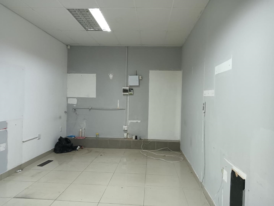 To Let commercial Property for Rent in Phoenix KwaZulu-Natal