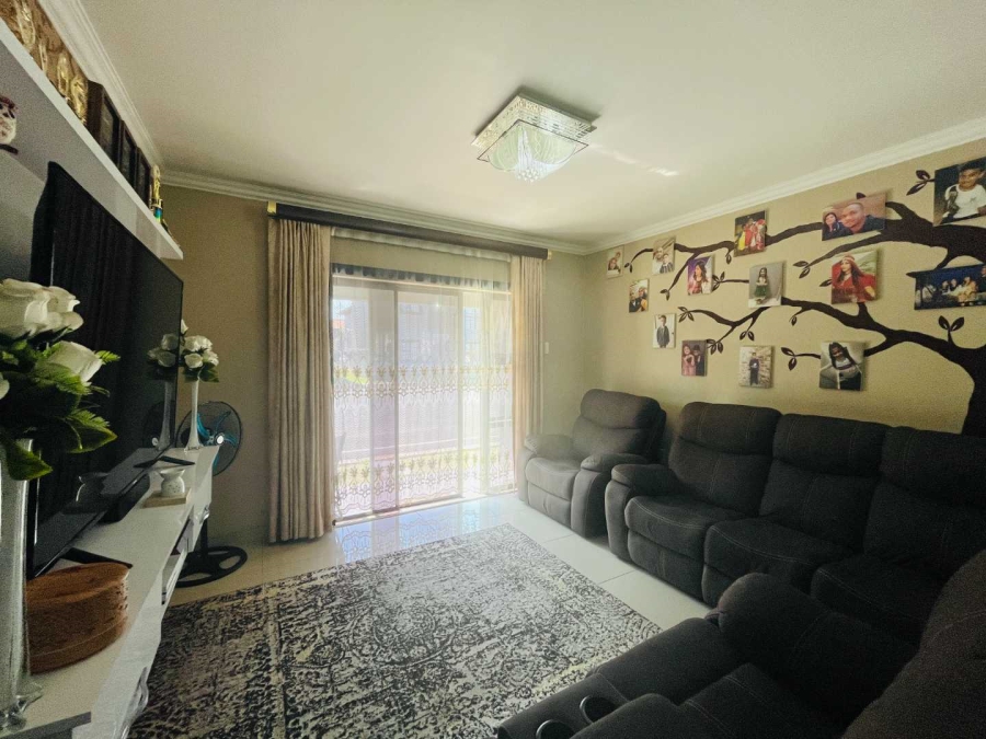 3 Bedroom Property for Sale in Trenance Manor KwaZulu-Natal