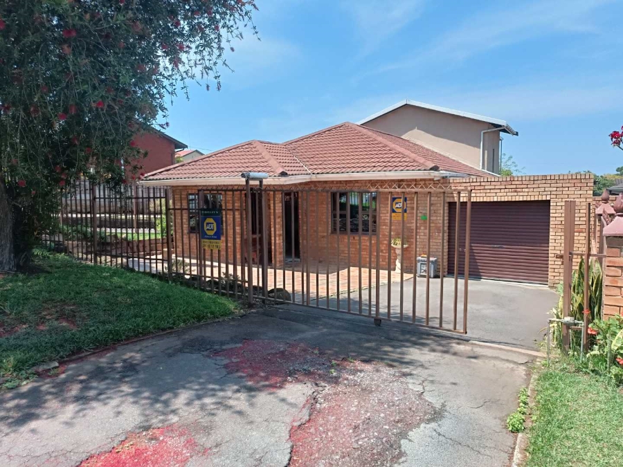 3 Bedroom Property for Sale in Bombay Heights KwaZulu-Natal