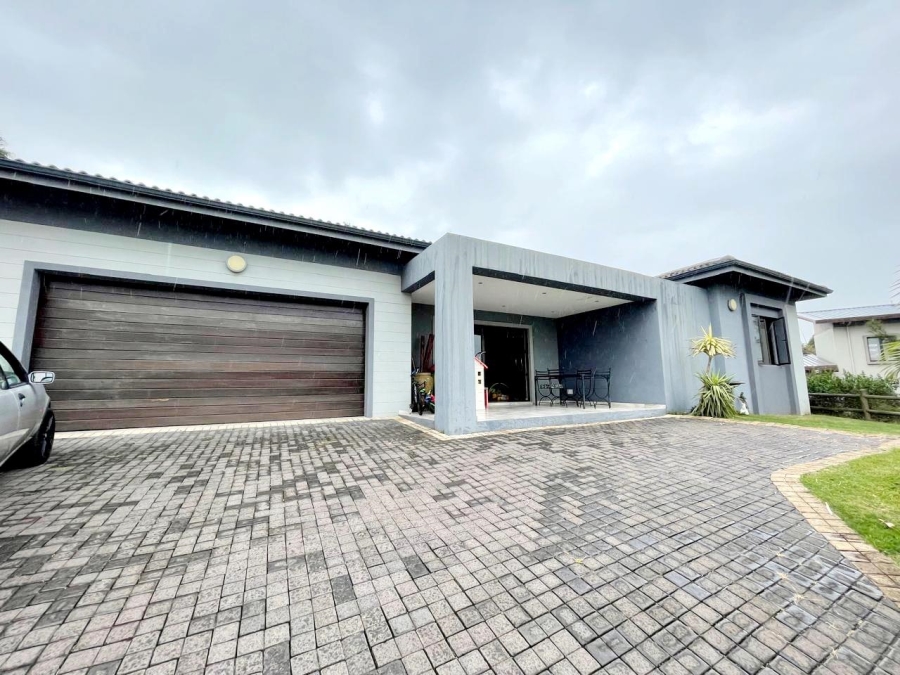 3 Bedroom Property for Sale in Palm Lakes Estate KwaZulu-Natal