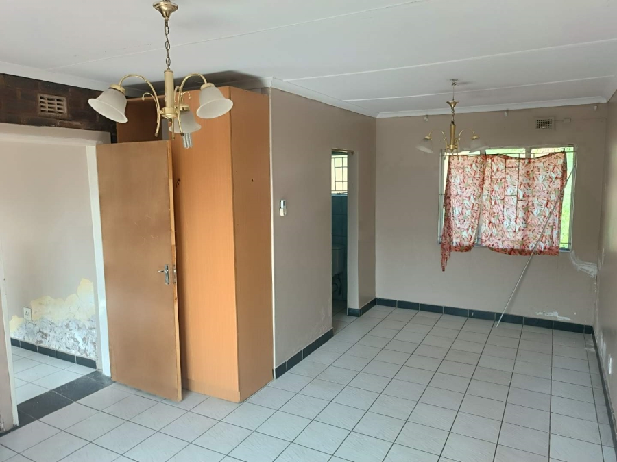 To Let 4 Bedroom Property for Rent in Dunveria KwaZulu-Natal