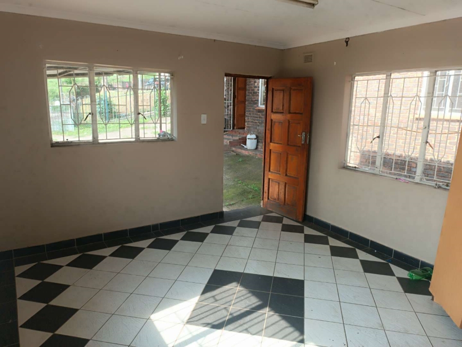 To Let 4 Bedroom Property for Rent in Dunveria KwaZulu-Natal