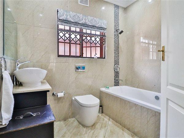 3 Bedroom Property for Sale in Scottsville KwaZulu-Natal