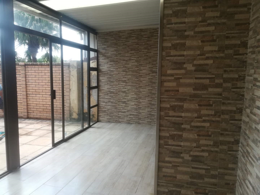 3 Bedroom Property for Sale in Montclair KwaZulu-Natal