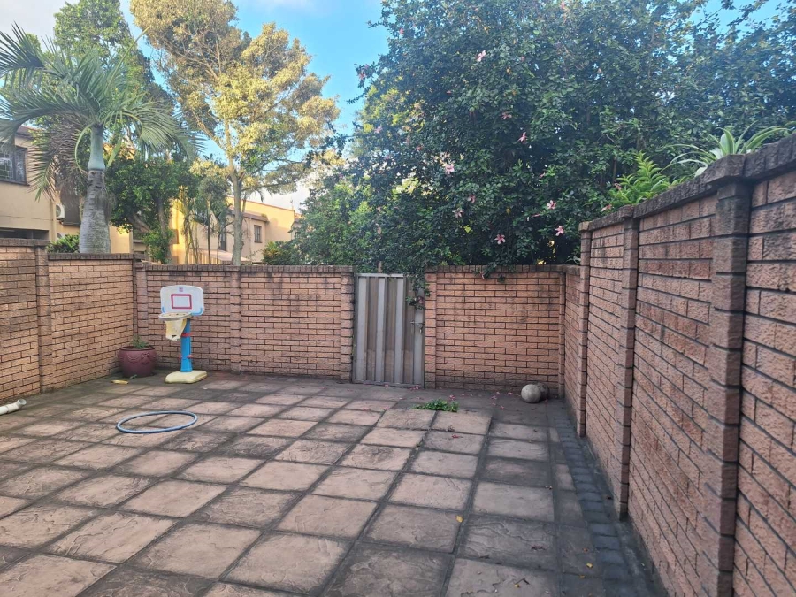 3 Bedroom Property for Sale in Montclair KwaZulu-Natal