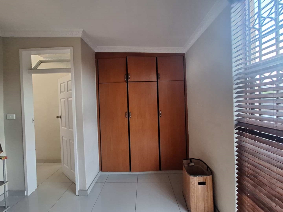 3 Bedroom Property for Sale in Montclair KwaZulu-Natal