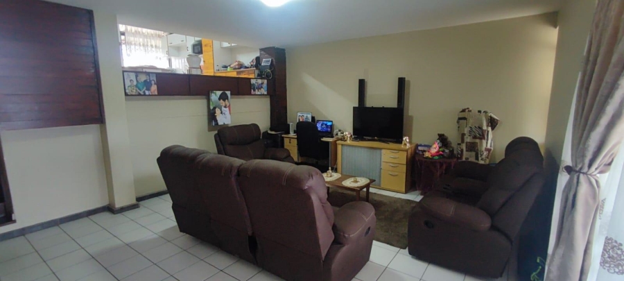 2 Bedroom Property for Sale in Woodhaven KwaZulu-Natal