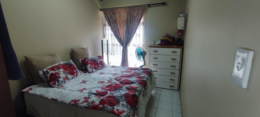 2 Bedroom Property for Sale in Woodhaven KwaZulu-Natal