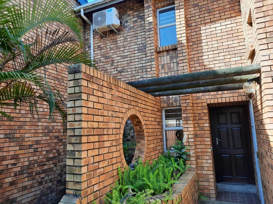 To Let 3 Bedroom Property for Rent in Meer En See KwaZulu-Natal