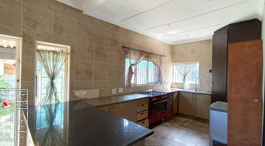 5 Bedroom Property for Sale in Southport KwaZulu-Natal