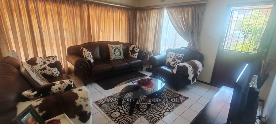 4 Bedroom Property for Sale in Margate KwaZulu-Natal