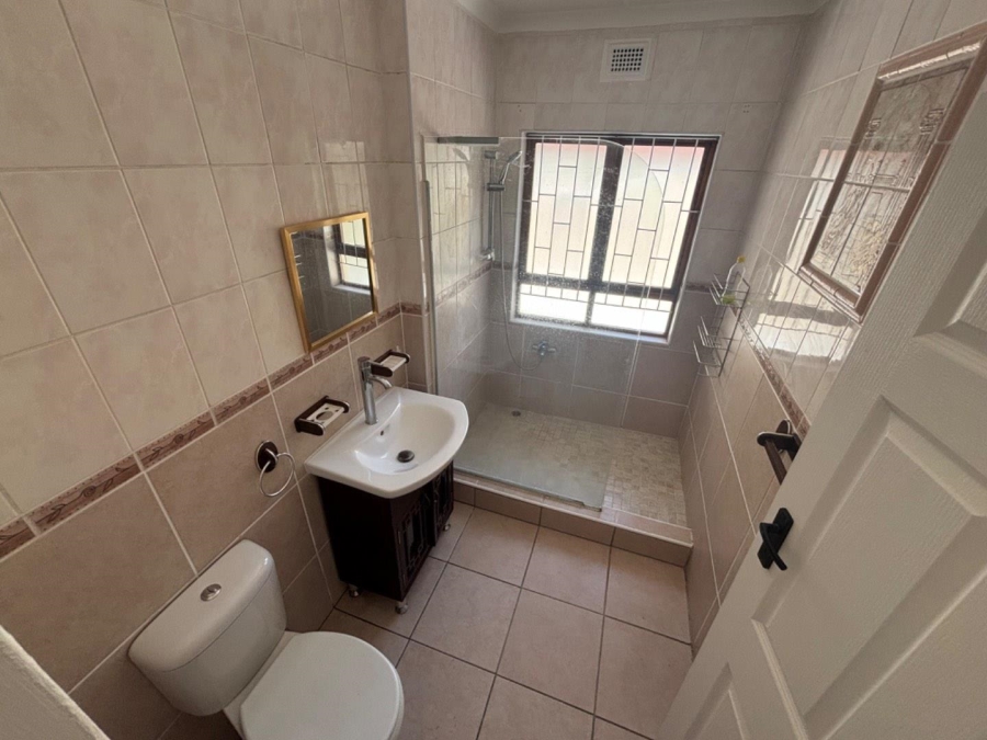 3 Bedroom Property for Sale in Queensburgh KwaZulu-Natal