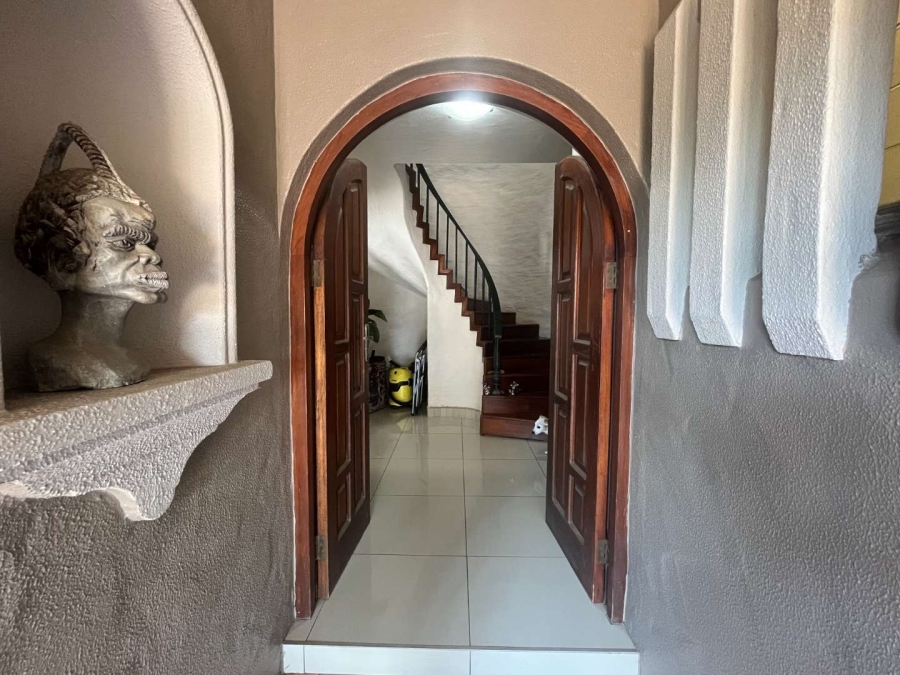 4 Bedroom Property for Sale in Umhlanga KwaZulu-Natal