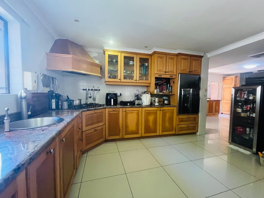 4 Bedroom Property for Sale in Umhlanga KwaZulu-Natal