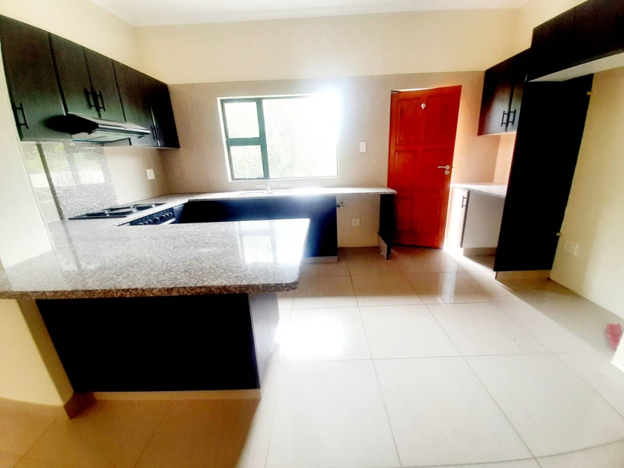 To Let 4 Bedroom Property for Rent in Palm Lakes Estate KwaZulu-Natal