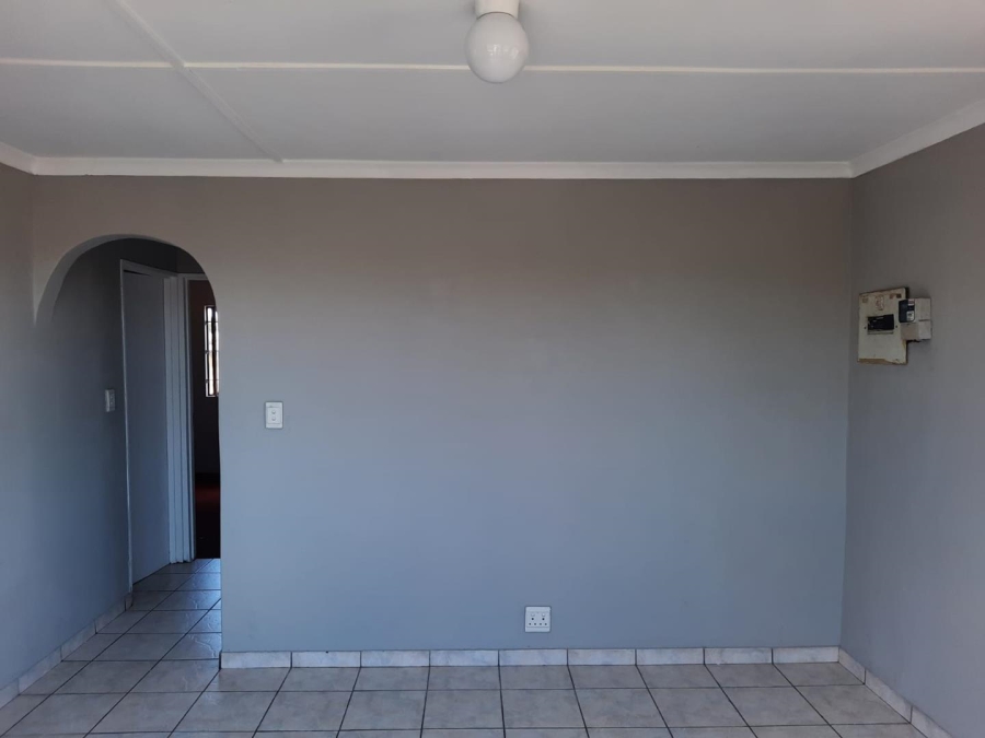 To Let 2 Bedroom Property for Rent in Brackenham KwaZulu-Natal