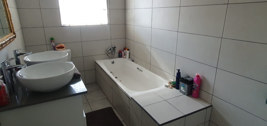 3 Bedroom Property for Sale in Birdswood KwaZulu-Natal