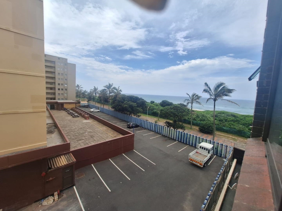 To Let 2 Bedroom Property for Rent in Amanzimtoti KwaZulu-Natal