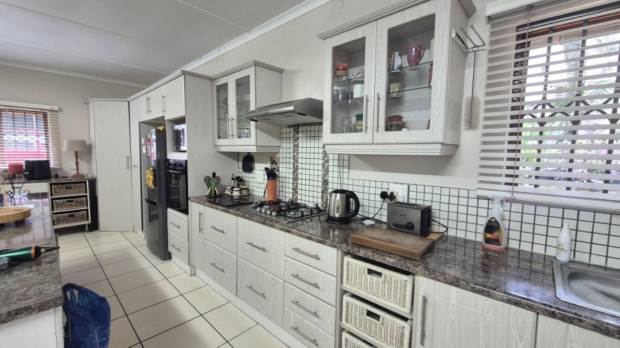 3 Bedroom Property for Sale in Montrose KwaZulu-Natal