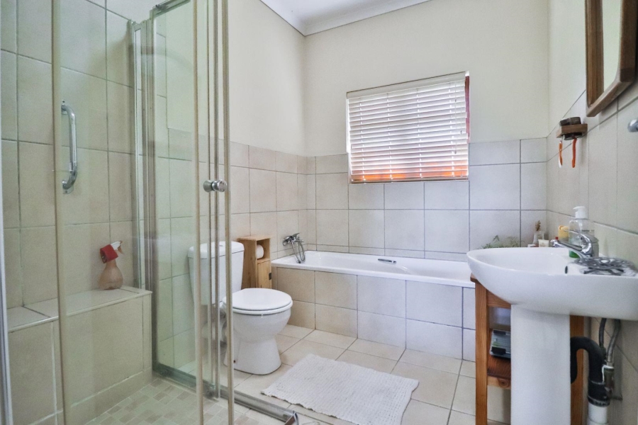 3 Bedroom Property for Sale in Greendale KwaZulu-Natal