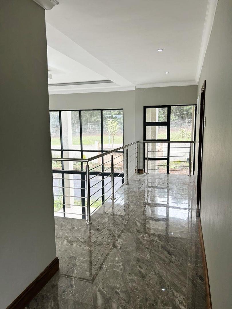 7 Bedroom Property for Sale in Hilton Gardens KwaZulu-Natal