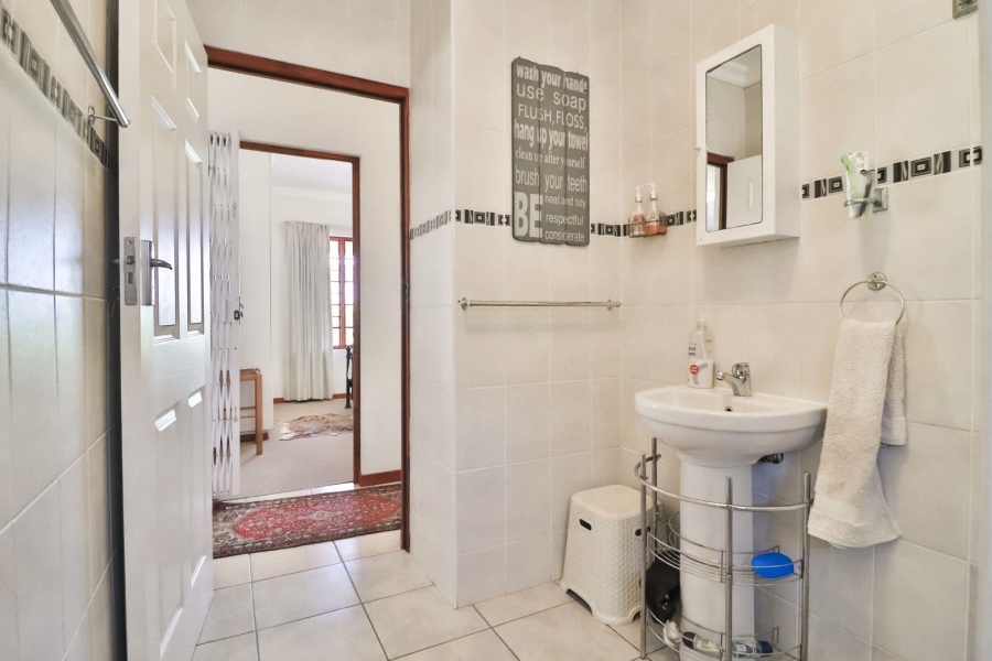 3 Bedroom Property for Sale in Greendale KwaZulu-Natal