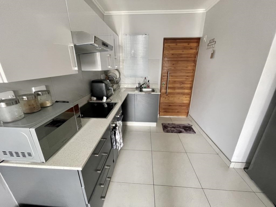 2 Bedroom Property for Sale in Umhlanga Ridge KwaZulu-Natal