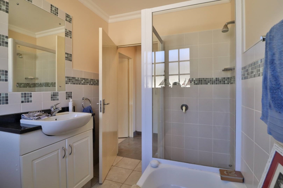 To Let 2 Bedroom Property for Rent in Eagle Ridge Estate KwaZulu-Natal