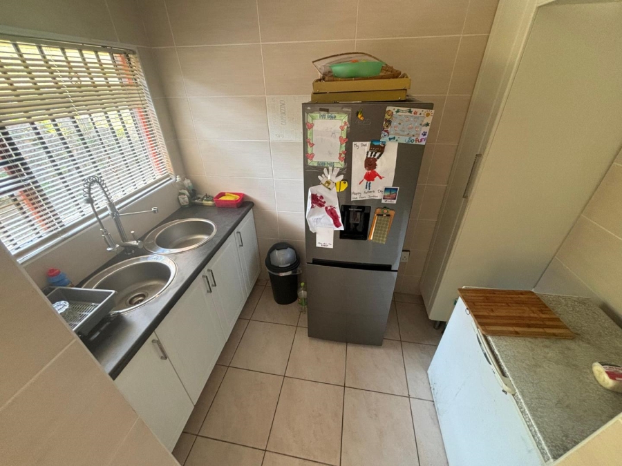 2 Bedroom Property for Sale in Pinelands KwaZulu-Natal