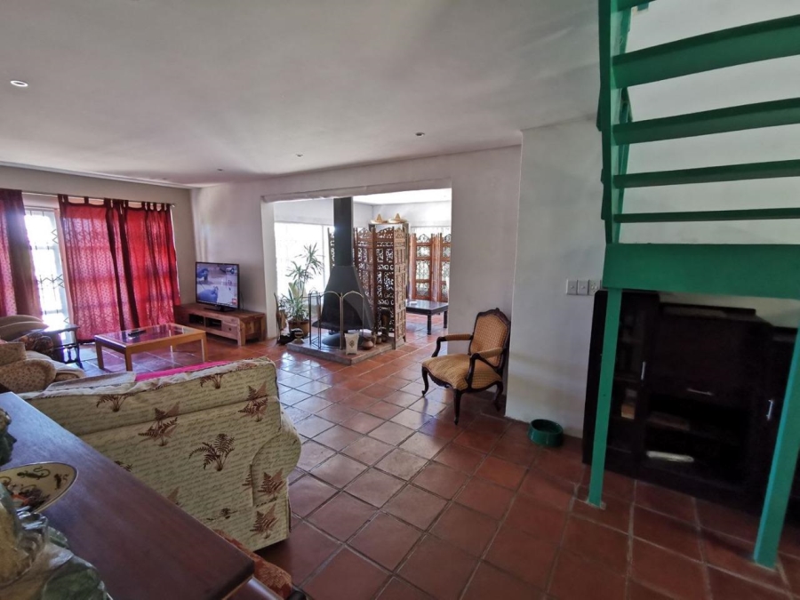 5 Bedroom Property for Sale in Monteseel KwaZulu-Natal