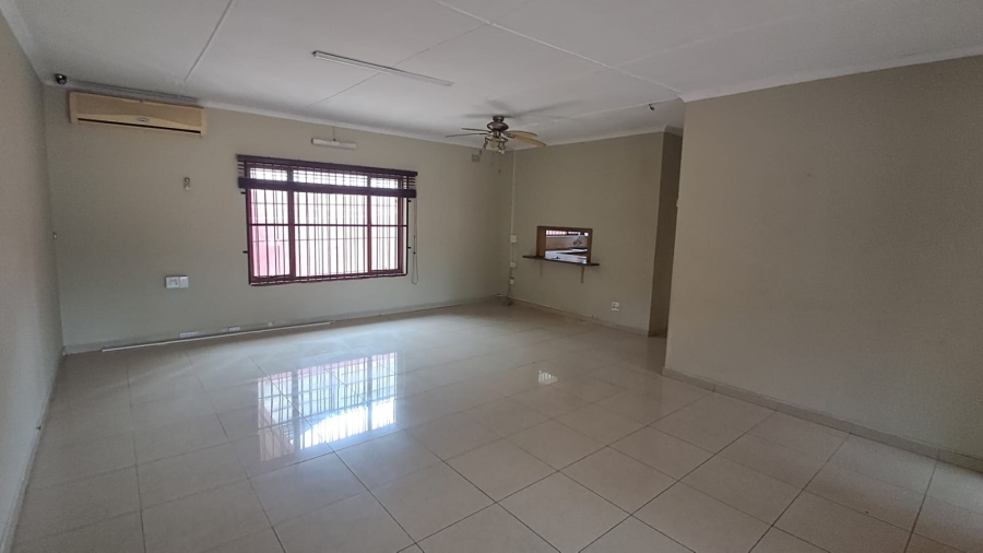 To Let 3 Bedroom Property for Rent in Richem KwaZulu-Natal