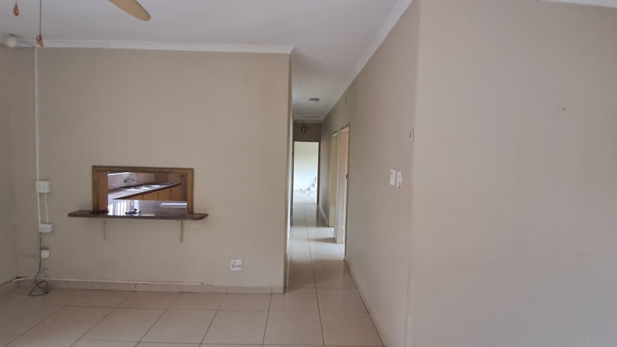 To Let 3 Bedroom Property for Rent in Richem KwaZulu-Natal