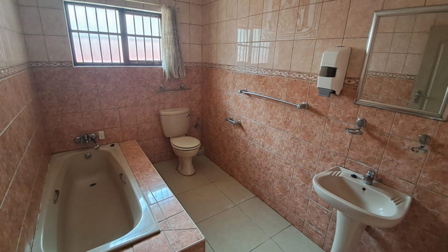 To Let 3 Bedroom Property for Rent in Richem KwaZulu-Natal