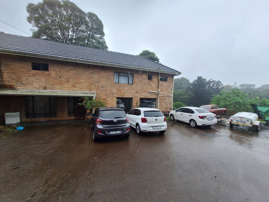 To Let 1 Bedroom Property for Rent in Kloof KwaZulu-Natal