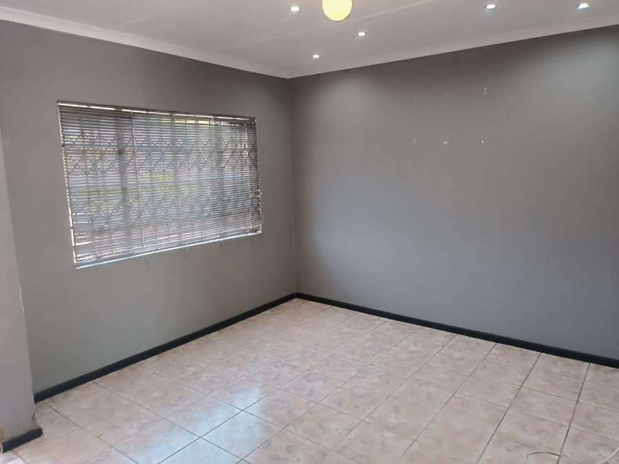 3 Bedroom Property for Sale in Lincoln Meade KwaZulu-Natal