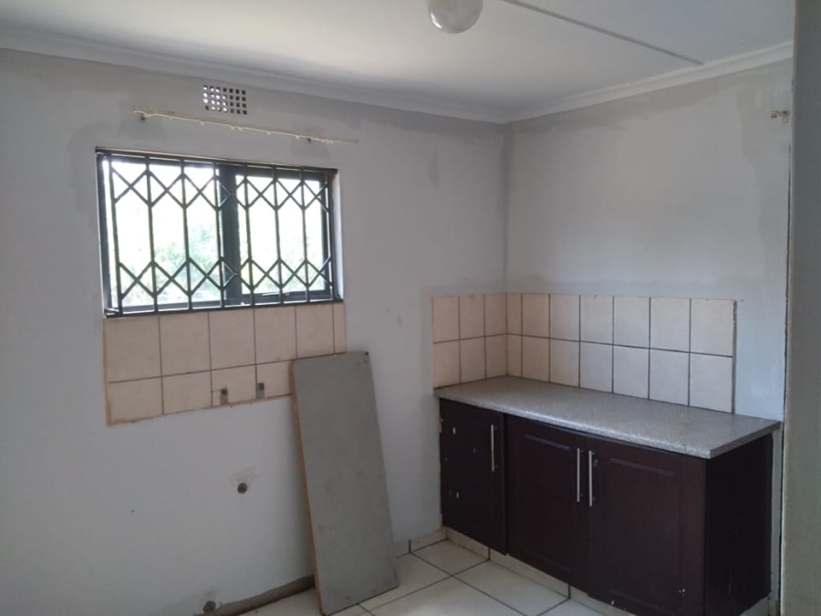 To Let 3 Bedroom Property for Rent in Mandlazini KwaZulu-Natal