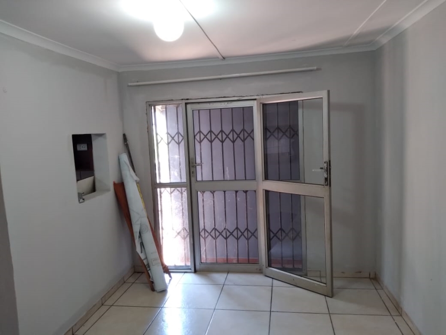 To Let 3 Bedroom Property for Rent in Mandlazini KwaZulu-Natal