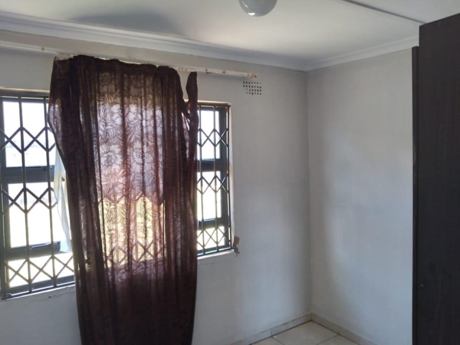 To Let 3 Bedroom Property for Rent in Mandlazini KwaZulu-Natal