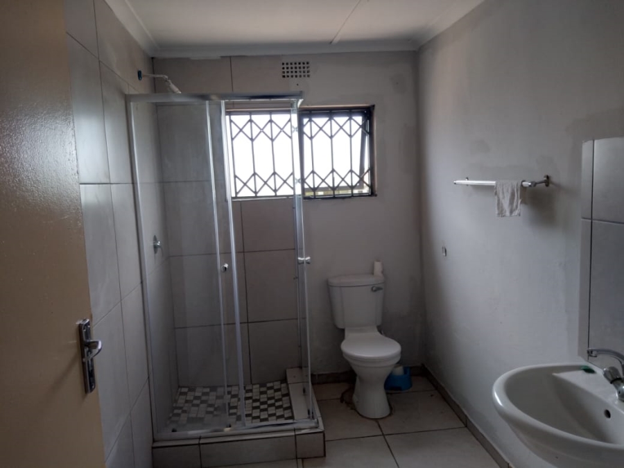 To Let 3 Bedroom Property for Rent in Mandlazini KwaZulu-Natal