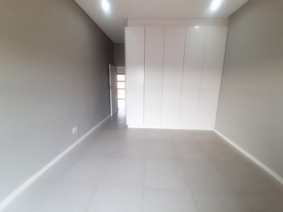 To Let 3 Bedroom Property for Rent in Palm Lakes Estate KwaZulu-Natal