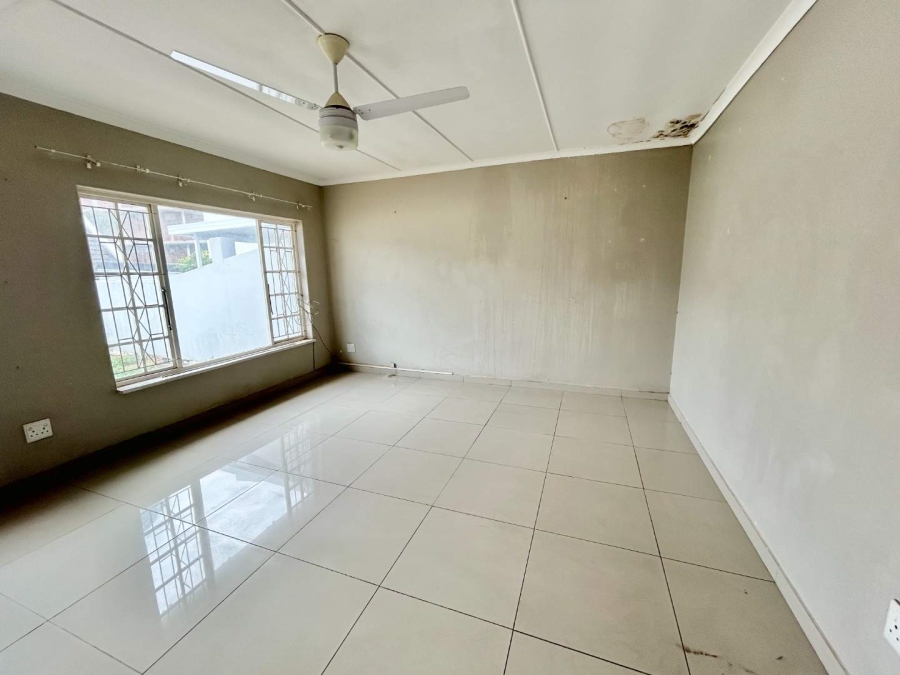 2 Bedroom Property for Sale in Umhlanga KwaZulu-Natal