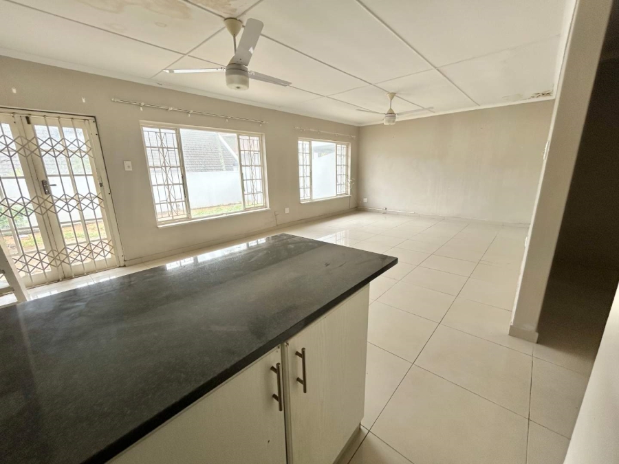 2 Bedroom Property for Sale in Umhlanga KwaZulu-Natal