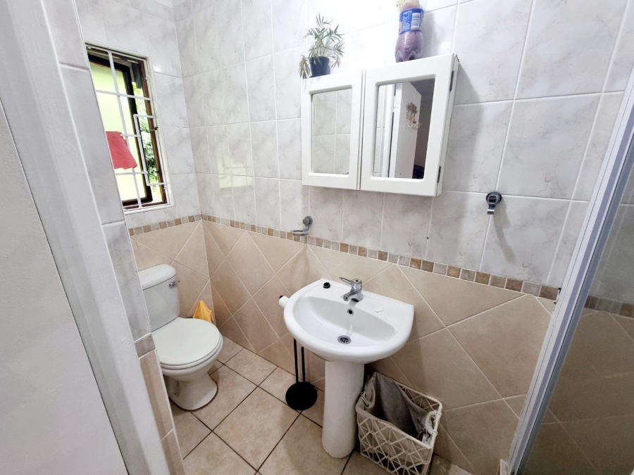 To Let 1 Bedroom Property for Rent in Hillcrest KwaZulu-Natal