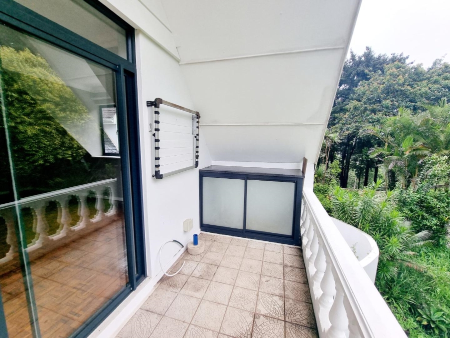 To Let 1 Bedroom Property for Rent in Kloof KwaZulu-Natal