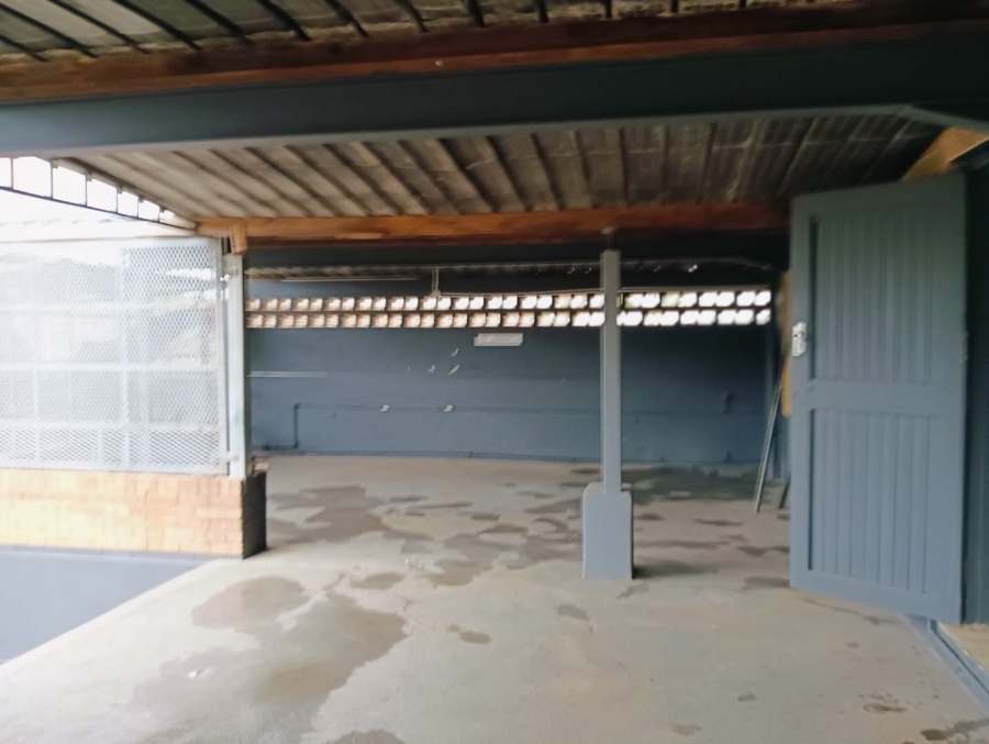 To Let commercial Property for Rent in Phoenix KwaZulu-Natal