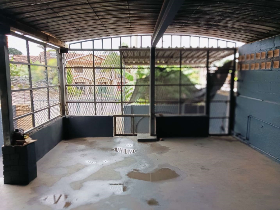 To Let commercial Property for Rent in Phoenix KwaZulu-Natal