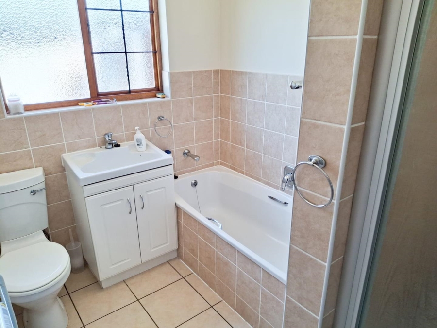 1 Bedroom Property for Sale in Howick North KwaZulu-Natal