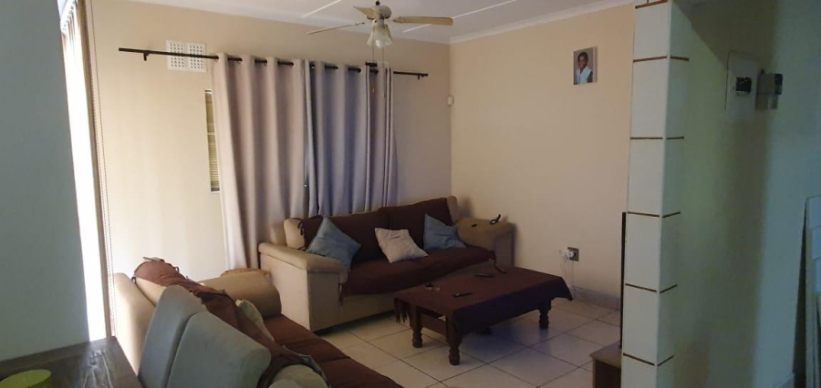 To Let 2 Bedroom Property for Rent in Wildenwide KwaZulu-Natal