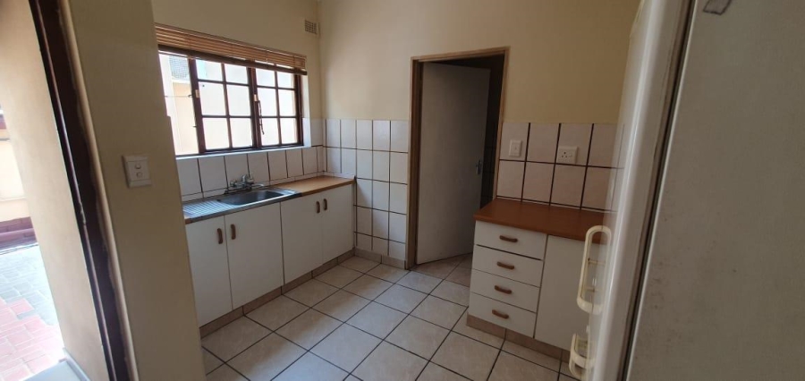 To Let 1 Bedroom Property for Rent in Wildenwide KwaZulu-Natal