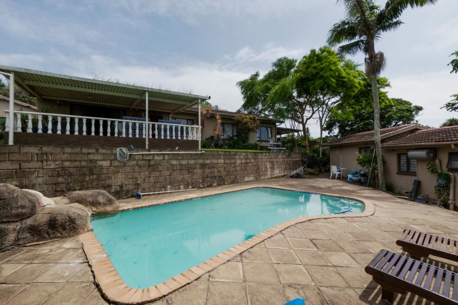 4 Bedroom Property for Sale in Amanzimtoti KwaZulu-Natal